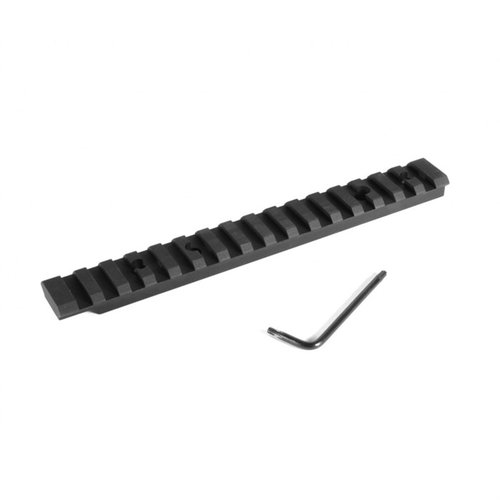 Le basi per ottiche EGW Ruger American Short Action offrono una guida Picatinny robusta e versatile, senza bisogno di forare, per una precisione migliorata.