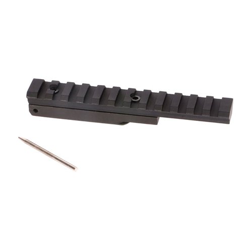 Il montaggio Picatinny EGW per Mosin Nagant offre stabilità senza modifiche significative, installazione semplice e flessibilità per accessori e ottiche.
