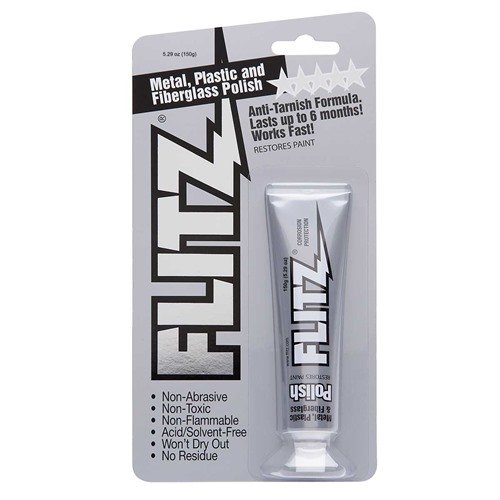 Il POLISH FLITZ offre una brillantezza eccezionale su metalli, plastica e vetro, rimuovendo ruggine superficiale senza danneggiare le finiture e proteggendo per sei mesi.
