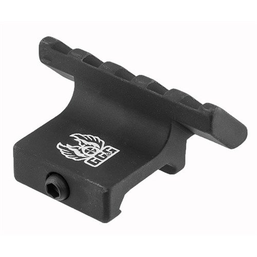 Il 45 Degree Offset Rail GG&G consente di montare ottiche micro red-dot a 45 gradi, è ambidestro e compatibile con accessori MIL-STD 1913 per un uso versatile.