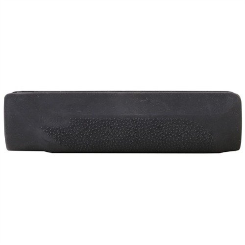 Il forend OVERMOLDED HOGUE per Rem. 870 offre una presa sicura grazie al rivestimento in gomma, garantendo durata e comfort, anche con guanti.