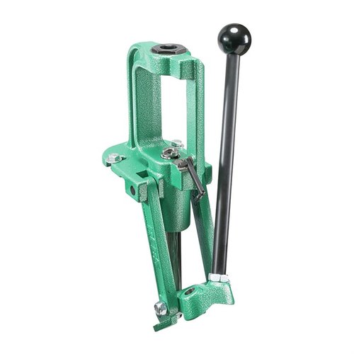 Il Rock Chucker Supreme offre operatività semplice, manico ambidestro, robustezza e versatilità, con una finestra di carico di 4.25" per casi lunghi e magnum.