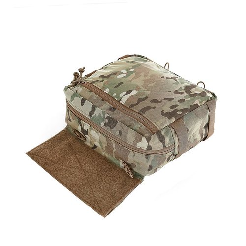 La Lunchbox Pouch Mk2 di Spiritus Systems è un versatile pouch per breaching, progettato per trasportare cariche in modo sicuro e accessibile, con elastici e tasche organizzative.