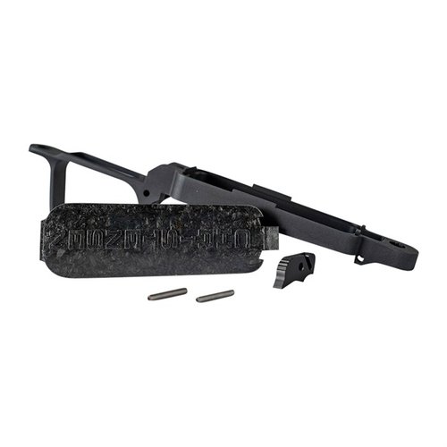 Compatibile con i fucili a lunga azione Christensen Arms e Rem 700, il fondo in alluminio 6061 e fibra di carbonio FFT offre estetica e leggerezza.