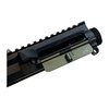 Il Ejection Port Cover con Twin Dimple è realizzato in alluminio 7075, anodizzato di tipo III, offre un design ergonomico e una chiusura facilitata per un uso pratico.