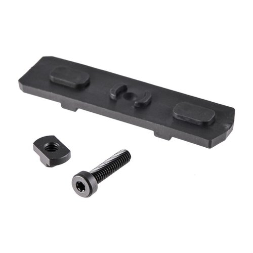 Il kit di montaggio M-LOK AXON di Unity Tactical offre una soluzione robusta e versatile per installare l'interruttore AXON, garantendo un accesso rapido e sicuro.