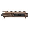 L'Upper Receiver M4E1 Threaded in FDE offre un design angolare distintivo, compatibilità con parti mil-spec e un aspetto 'billet' a un prezzo accessibile.
