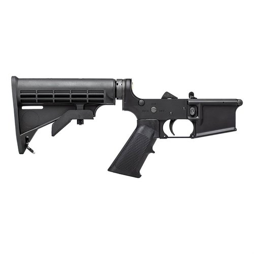 Il Lower Receiver Completo M4A1 Clone di Aero Precision presenta incisioni personalizzate, un design ottimizzato e un kit completo per il tuo progetto AR-15.