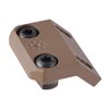 Il Mount Offset Scout Arisaka è progettato per luci Surefire e Modlite, offre un profilo basso, montaggio a 45 gradi e tre posizioni laterali per una regolazione ottimale.