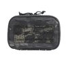 La Admin Enhanced Thin Pouch di Grey Ghost Gear è leggera e compatta, realizzata in nylon laminato, con tasche interne ed elastici per organizzare piccoli oggetti.