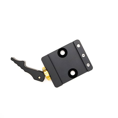 Il nuovo ARCALOCK Quick Detach Clamp offre un braccio a leva reversibile a 3 posizioni in acciaio, compatibile con accessori 17S per un montaggio versatile.