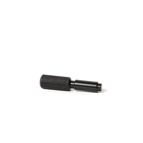 L'Enhanced Charging Handle per Stribog SP9 è grande, nera e grippante, con un design robusto e una finitura nitrurata per un'ottima maneggevolezza.