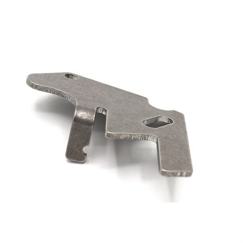 L'Auto Bolt Release KIDD per Ruger 10/22 consente un'uscita semplice del bullone con un colpo, senza bisogno di armi e realizzato in acciaio tagliato al laser.