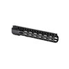 Il rail L89 M-LOK da 13.75" offre un design robusto con attacchi M-LOK, socket QD in acciaio e un dado del barile in titanio per massima funzionalità.