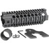 L'AR-15 Combat Rail T-Series offre un design monolitico, materiali di alta qualità, e compatibilità con upper standard, ideale per accessori e prestazioni superiori.