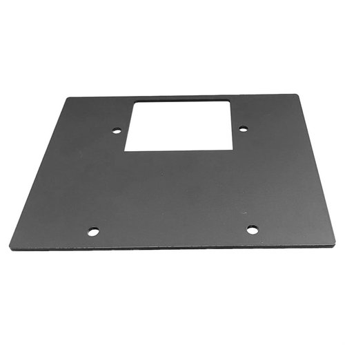 Il SPACER PER FLUSH MOUNT BASE PLATE di INLINE FABRICATION consente di montare facilmente la base senza dover fresare il piano del banco, garantendo una superficie piana.