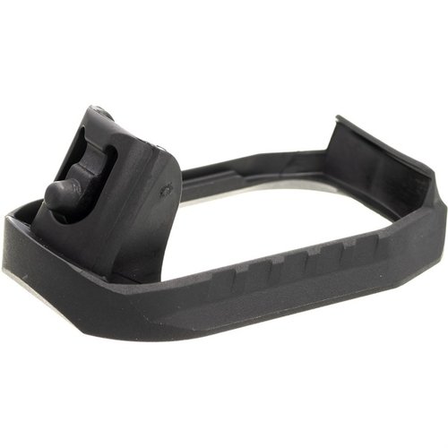 Il SCT 17 Magwell per Glock 17 offre installazione rapida senza viti, maggiore grip e cambi rapidi del caricatore, migliorando la tua esperienza di tiro.