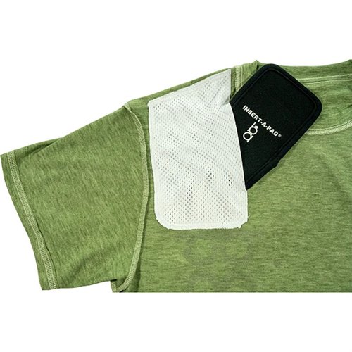 La T-SHIRT BOB ALLEN con INSERT-A-PAD è realizzata in materiale morbido e resistente, offre assorbimento del rinculo e permette un facile posizionamento dell'arma.
