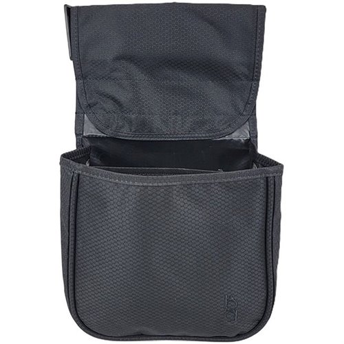 La borsa per cartucce BOB ALLEN TEAM SERIES è realizzata in Ripstop Nylon, con due scomparti per scatole di cartucce e una cintura web regolabile da 26" a 50".
