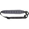 La QUAKE CLAW 2.0 Slip-On Shotgun Sling offre un pad non-slip che assicura comfort e stabilità, senza bisogno di sling swivel studs, leggera e resistente.
