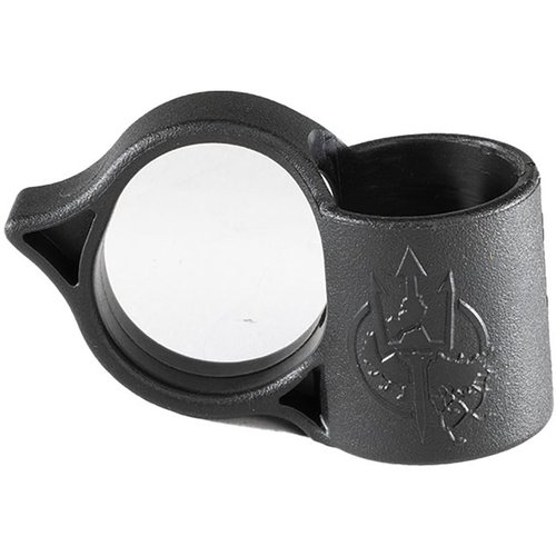 Il SwitchBack S Backup Flashlight Ring ottimizza la tua torcia Surefire EDC, migliorando ergonomia e versatilità per tecniche di ricerca e tiro.