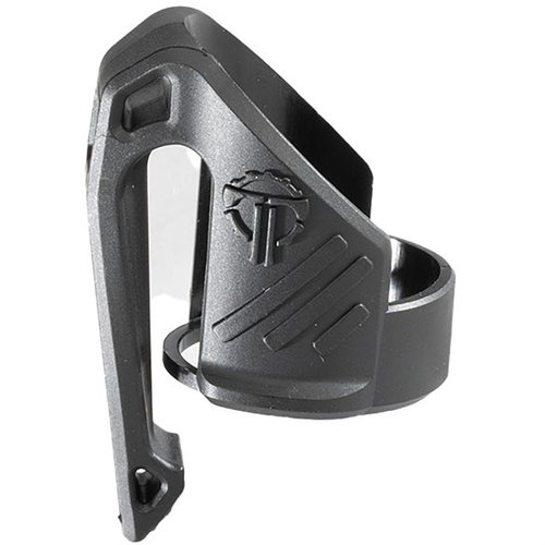 La Low Profile Carry Clip di Thyrm offre un modo discreto e sicuro per trasportare la tua torcia, garantendo un rapido accesso e una presa sicura.
