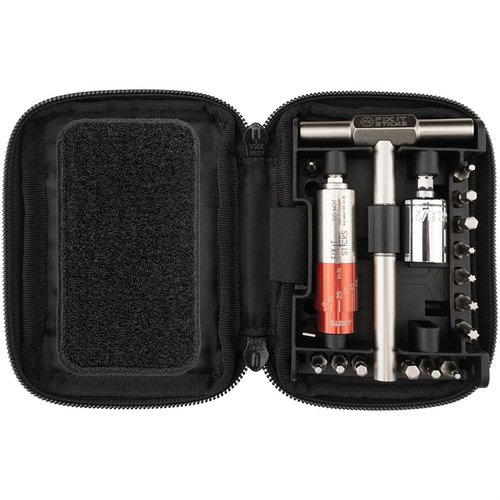 Il kit FIX IT STICKS "THE SUPER" offre un'eccezionale versatilità con strumenti compatti per serraggi precisi da 6 a 65 in-lbs, ideale per ogni esigenza di tiro.