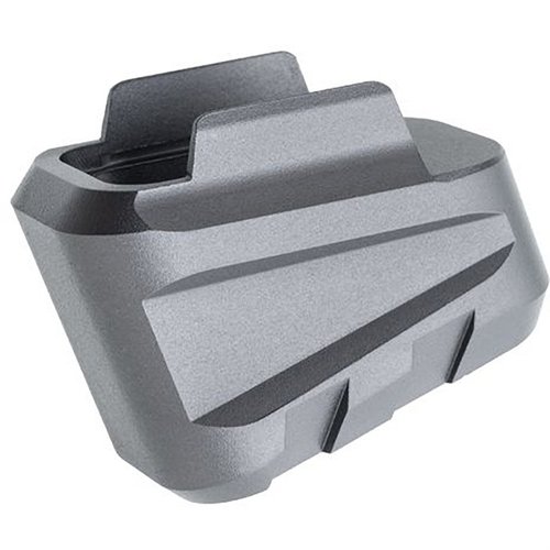 L'estensione per caricatori Sig Sauer P320 di Tyrant CNC aggiunge 5 colpi, si installa in 10 secondi senza attrezzi e offre un grip superiore in ogni condizione.