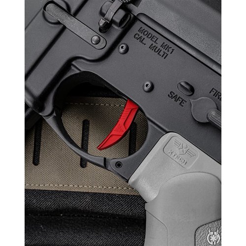 Il grilletto RISE AR-15 Blitz offre velocità, prestazioni e affidabilità eccezionali, con installazione semplice e senza take-up, perfetto per piattaforme AR.