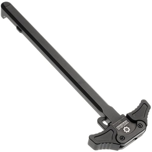 L'NLX556 Ambidextrous Charging Handle di NEXT LEVEL ARMAMENT offre un design compatto con orecchie più piccole, realizzato in alluminio 7075 per una migliore maneggevolezza.