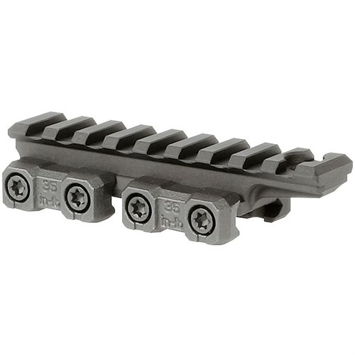 I riser MK2 1913 offrono una soluzione di montaggio robusta e versatile, disponibili in configurazioni da 5, 9 e 13 slot, realizzati in alluminio anodizzato per una durata eccezionale.