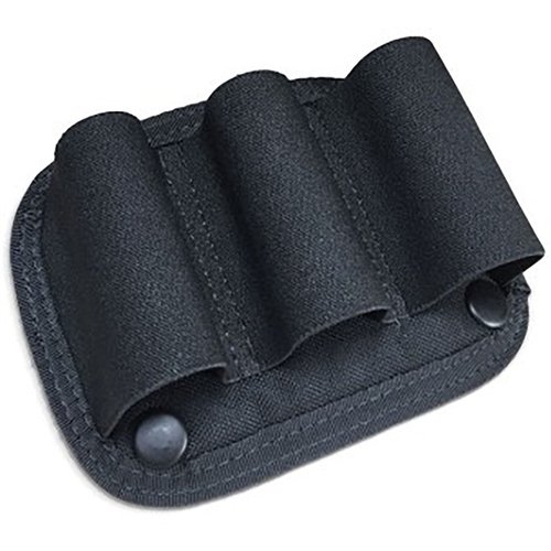 Il TAC-HAMMER TRIPLE MAG POUCH per Ruger 10/22® si attacca a piattaforme Drop Leg o a giubbotti tattici e tiene saldamente tre caricatori.