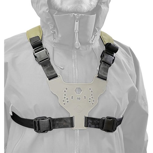 Il MFT CHEST PLATE & ACHRO HARNESS offre un supporto robusto e personalizzabile per accessori, comfort grazie al design 4 punti e chiusure rapide per un utilizzo facile.