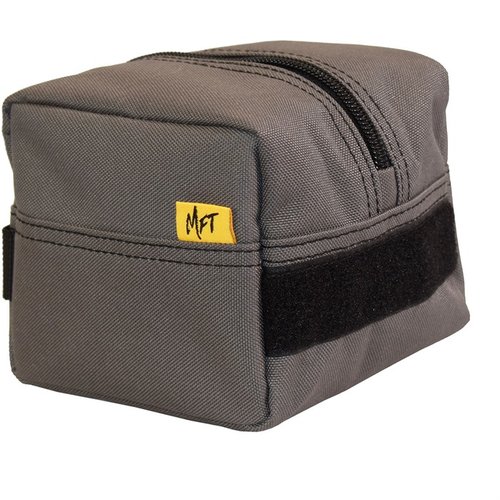 Scopri il MFT Storage Case: design discreto, capacità di 1.5 litri, leggero e portatile, perfetto per riporre munizioni, accessori e articoli da toeletta.