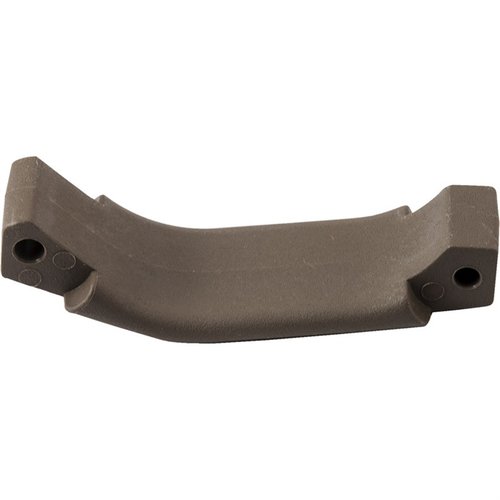 Il MISSION FIRST TACTICAL E-VOLV ENHANCED TRIGGER GUARD per AR-15 offre un'apertura sovradimensionata per un accesso completo al grilletto, anche con guanti.