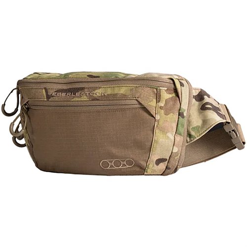 La BANDO EDC BAG di EBERLESTOCK è leggera e pratica, con tasche organizzative, cintura regolabile e scomparto per tourniquet, ideale per trasportare armi e accessori.