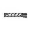 Il CORE ELITE OPERATIONS CEO GEN 2 M-LOK® Handguard offre un design monolitico, installazione senza attrezzi, e compatibilità con accessori M-LOK.