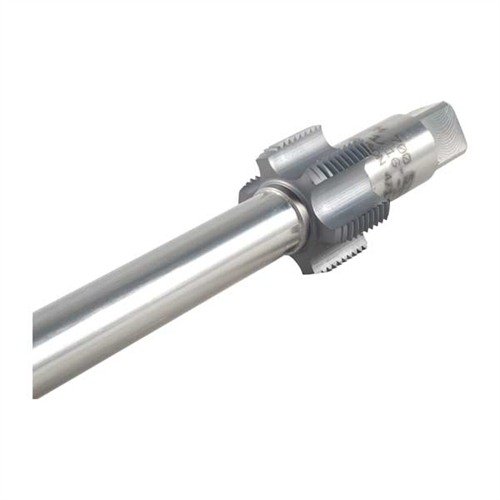 Il PILOTED TAP/MANDREL di MANSON PRECISION ricuce e quadratura i filetti del ricevitore, garantendo precisione e concentricità, disponibile in formato Standard o .010" Oversize.