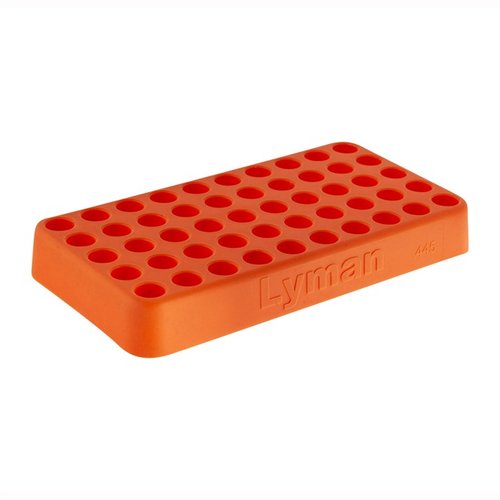 Il Lyman Custom-Fit Loading Block è realizzato in polimero resistente, tiene 50 cartucce e offre sei dimensioni, perfetto per quasi tutte le munizioni.