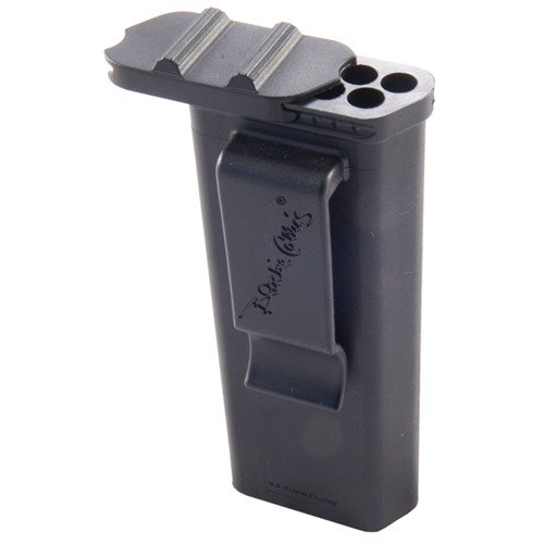 Il CATCH .22 MAGAZINE LOADER di Marble Arms permette un rapido ricaricamento dei caricatori tubulari, mantenendo le munizioni pulite e pronte all'uso.