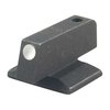 Mirino anteriore dovetail in acciaio CNC, progettato per non impigliarsi nella fondina, con un grande punto bianco per un rapido riconoscimento del bersaglio.