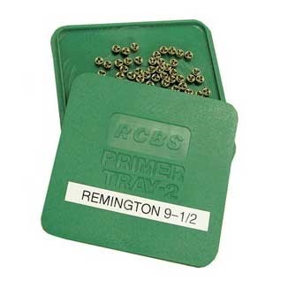 Il SQUARE PRIMER FLIPPER TRAY di RCBS è ideale per tenere i primers, con superficie scanalata per un facile orientamento e caricamento fino a 300 primers.