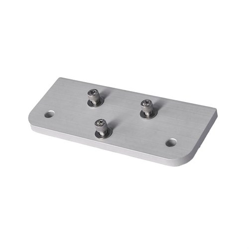 La Sinclair 7/8-14 Benchrest Press offre un'inclinazione di 10 gradi, uscita dei primer dal fondo e costruzione in alluminio per una ricarica precisa e portatile.