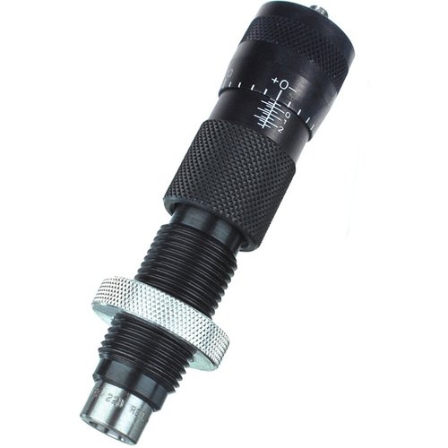 I dies Forster Ultra™ offrono un'accurata regolazione micrometrica per la profondità di caricamento, garantendo colpi concentrici e facili cambi di proiettile.