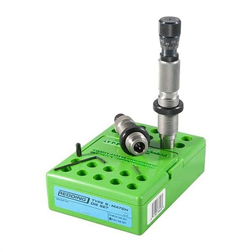 Il set Redding Type S Match Bushing offre una precisione eccezionale grazie al die di dimensionamento e al die di seating con micrometro, per un controllo ottimale della tensione del collo.