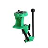 La T-7 Turret Press di Redding offre una costruzione in ghisa robusta, 7 stazioni, e un allineamento preciso, accettando dies da 7/8" a 14".