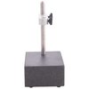 Il Sinclair Bullet Sorting Stand permette di ordinare rapidamente e con precisione i proiettili per lunghezza base-ogiva, con una base in granito nero stabile.
