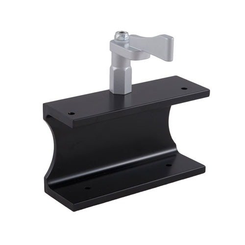 I supporti per trimmer Sinclair offrono un'altezza confortevole per il trimmer Wilson, con opzioni di fissaggio semplice e modelli deluxe per una maggiore praticità.