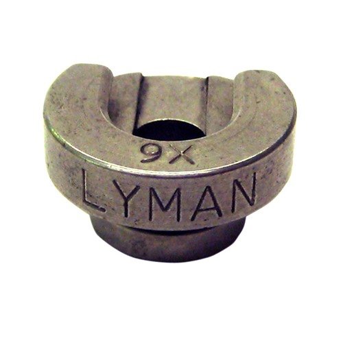 Il Shellholder #12 di LYMAN è compatibile con .30 Luger, 9MM Luger e altri, garantendo precisione e affidabilità per i tuoi ricarichi.