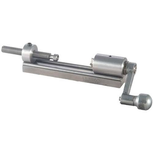 Il trimmer per cartucce in acciaio inox L.E. Wilson offre la massima precisione, garantendo un allineamento perfetto e lunghezze di taglio identiche per ogni cartuccia.
